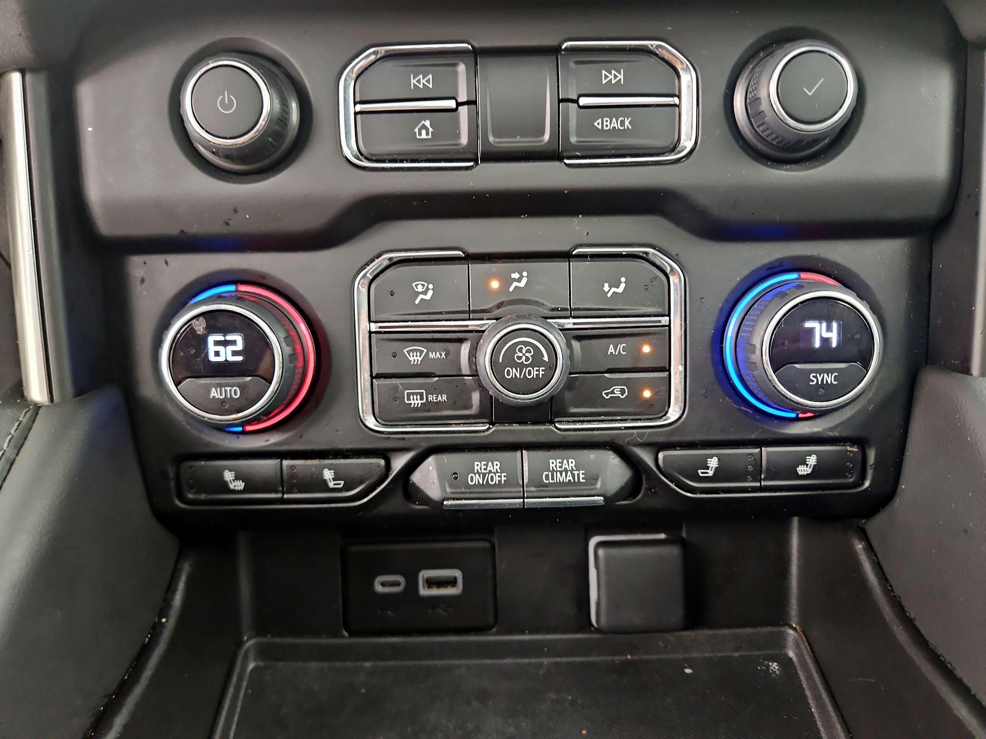 Thumbnail: 2023 Chevrolet Suburban - 17