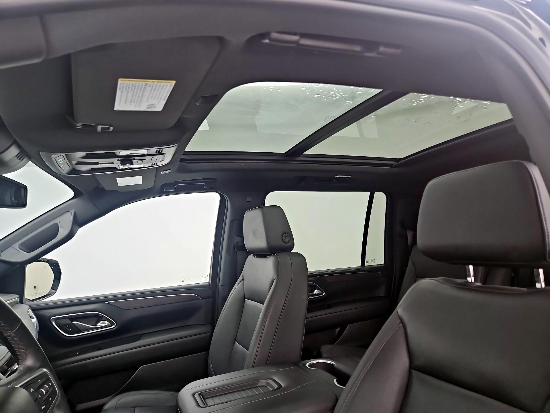 Thumbnail: 2023 Chevrolet Suburban - 20