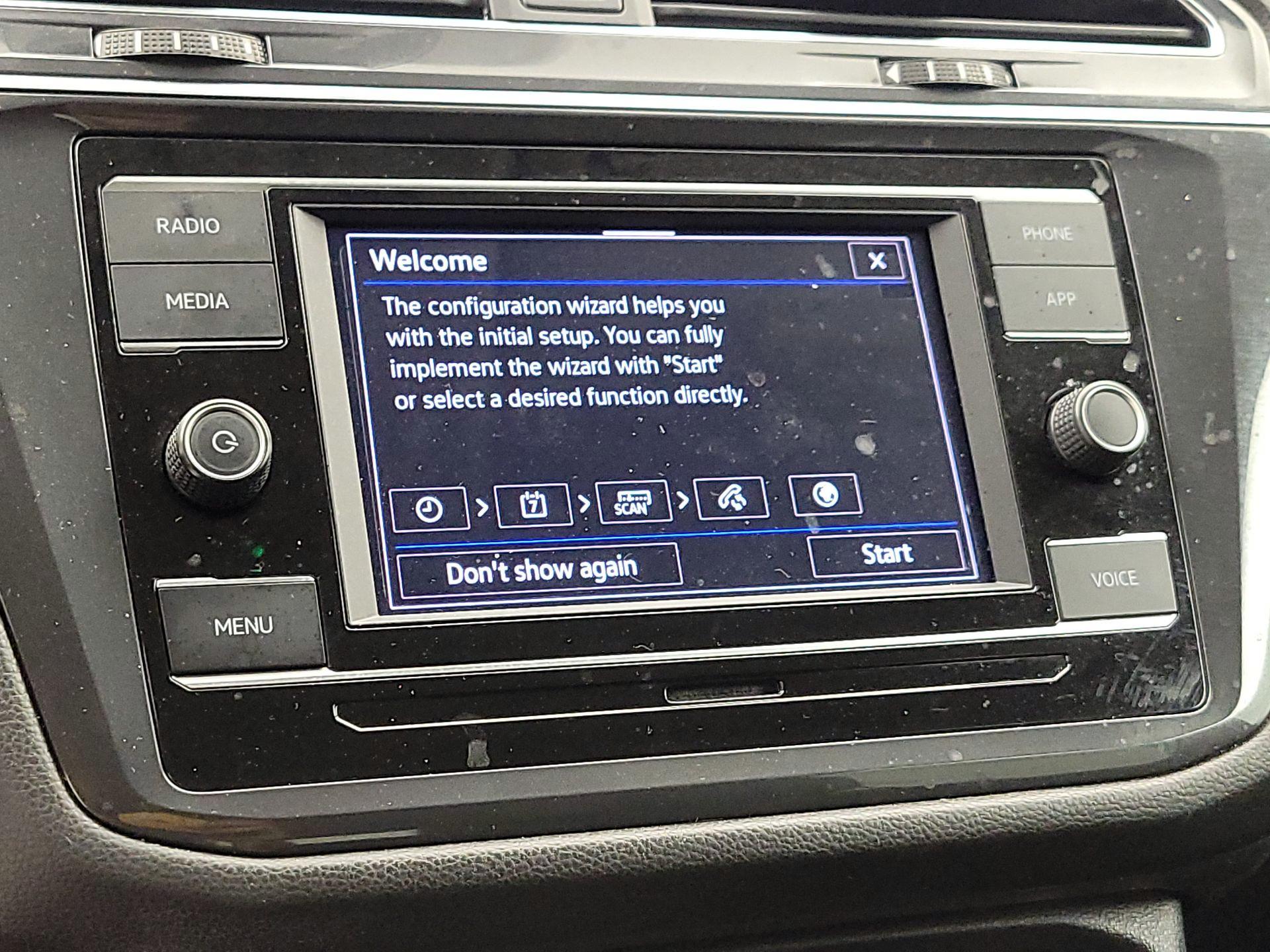 Thumbnail: 2023 Volkswagen Tiguan - 15