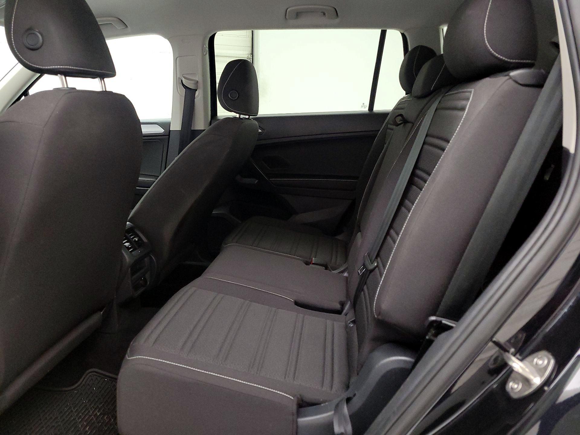 Thumbnail: 2023 Volkswagen Tiguan - 19