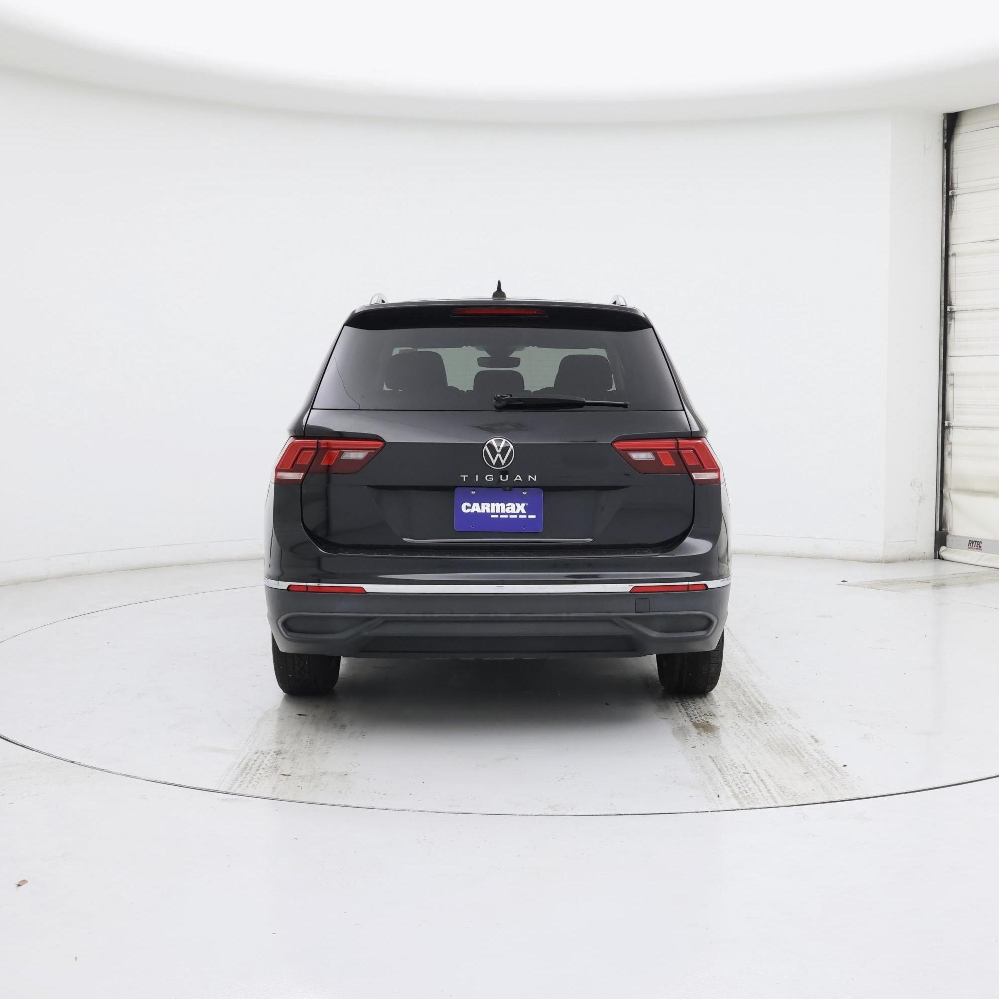 Thumbnail: 2023 Volkswagen Tiguan - 6