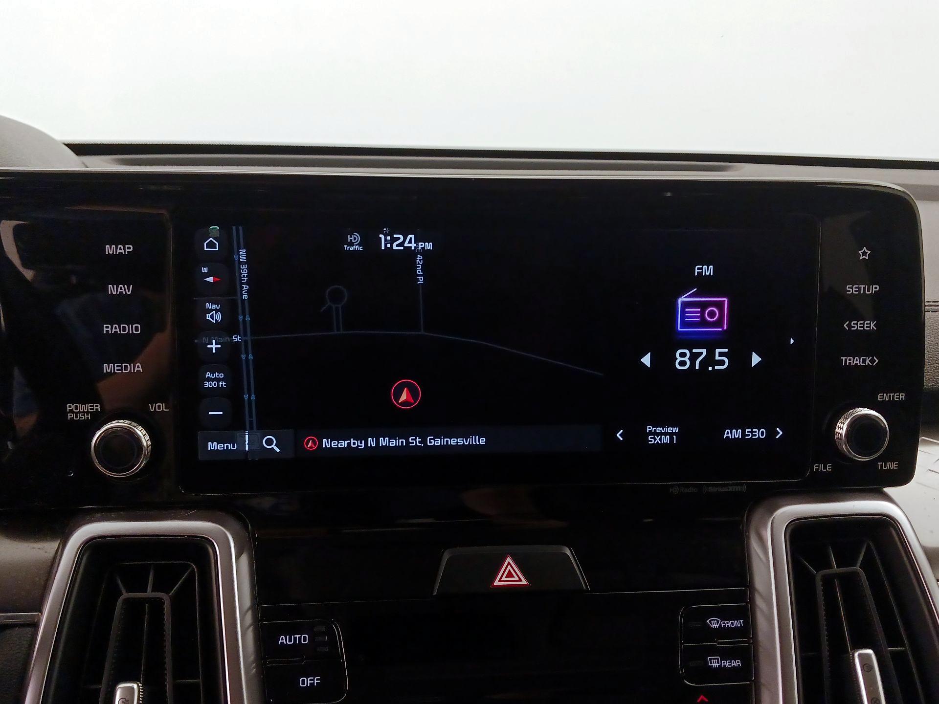 Thumbnail: 2023 Kia Sorento - 14