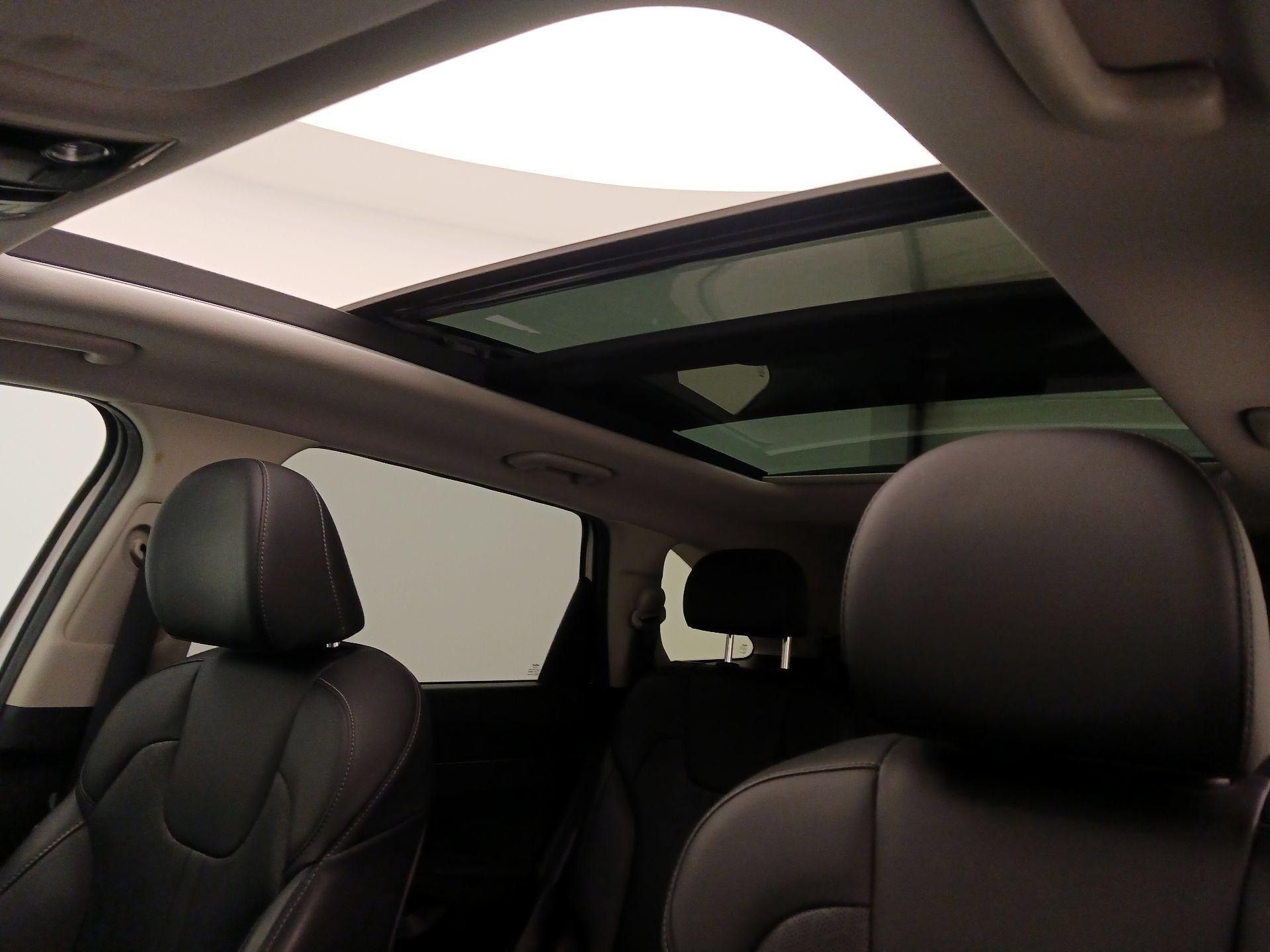 Thumbnail: 2023 Kia Sorento - 20