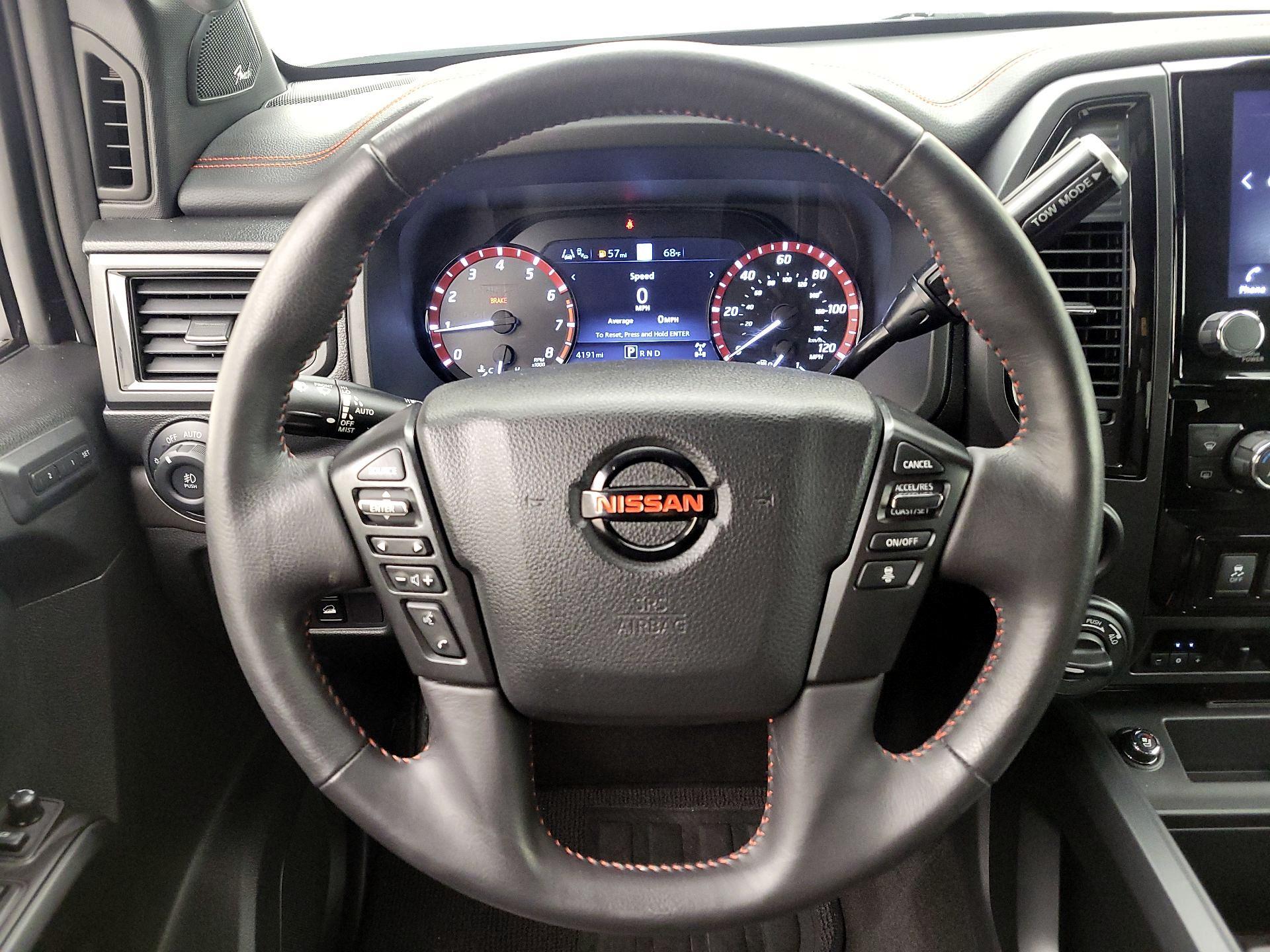 Thumbnail: 2020 Nissan Titan - 10