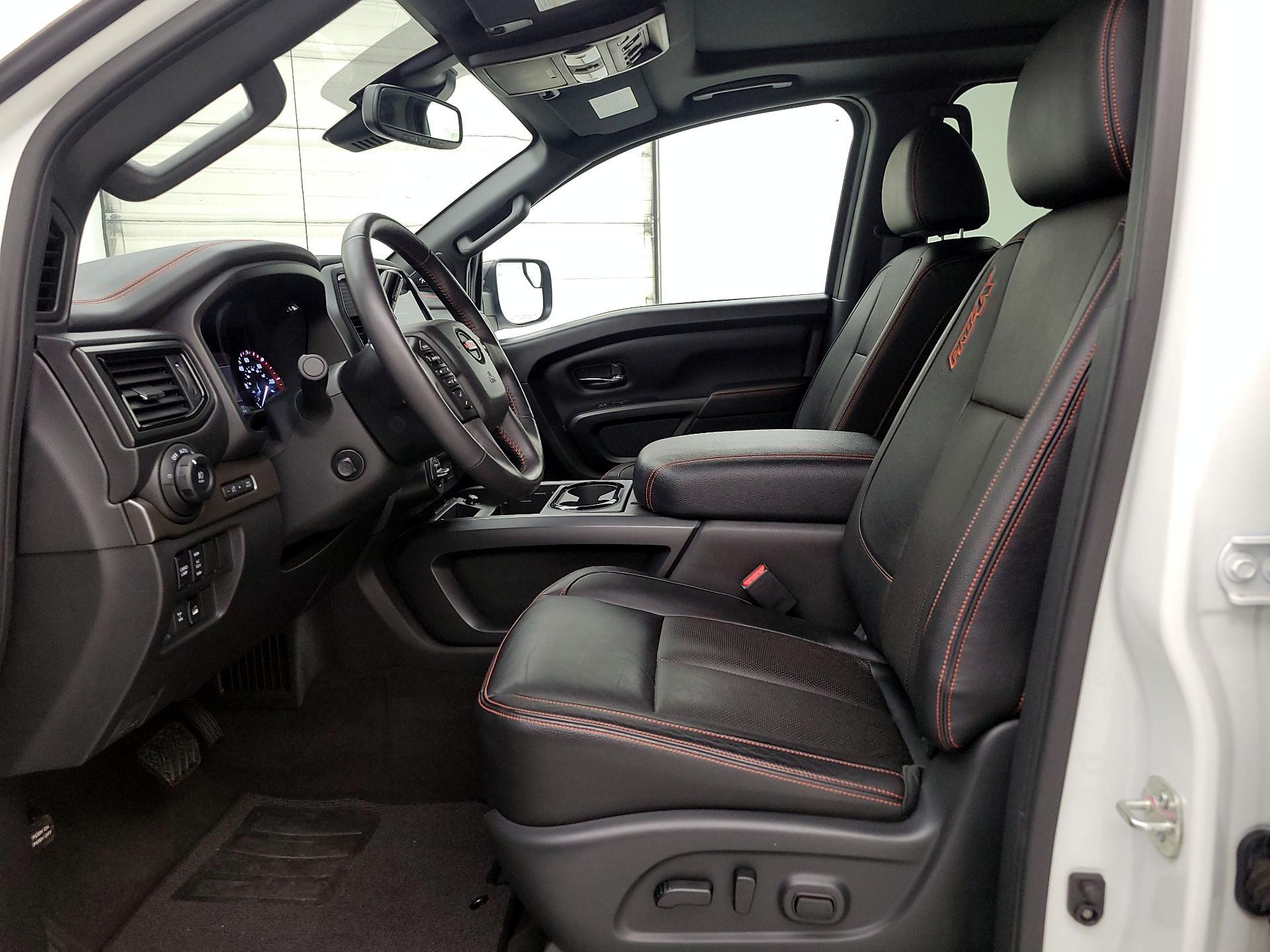 Thumbnail: 2020 Nissan Titan - 11