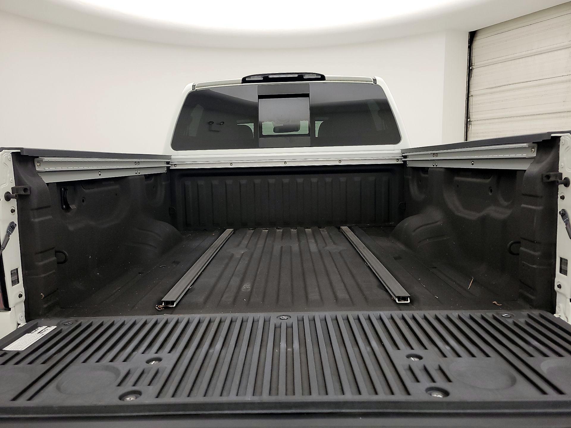 Thumbnail: 2020 Nissan Titan - 20