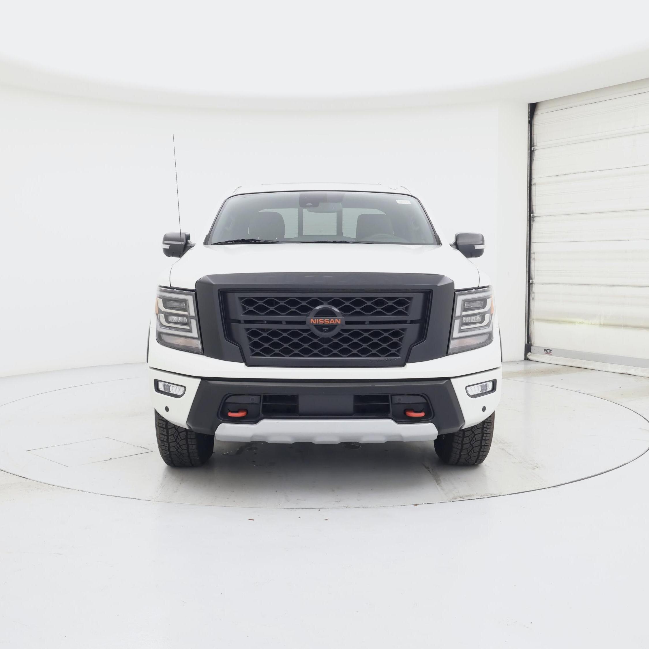 Thumbnail: 2020 Nissan Titan - 5