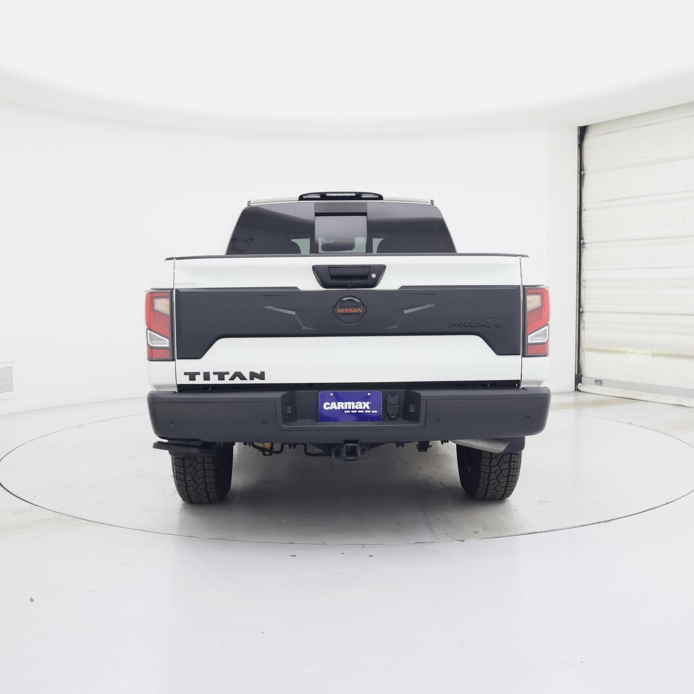 Thumbnail: 2020 Nissan Titan - 6