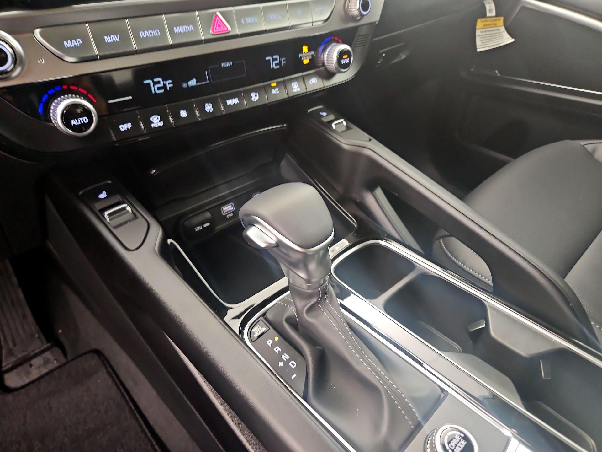 Thumbnail: 2025 Kia Telluride - 15