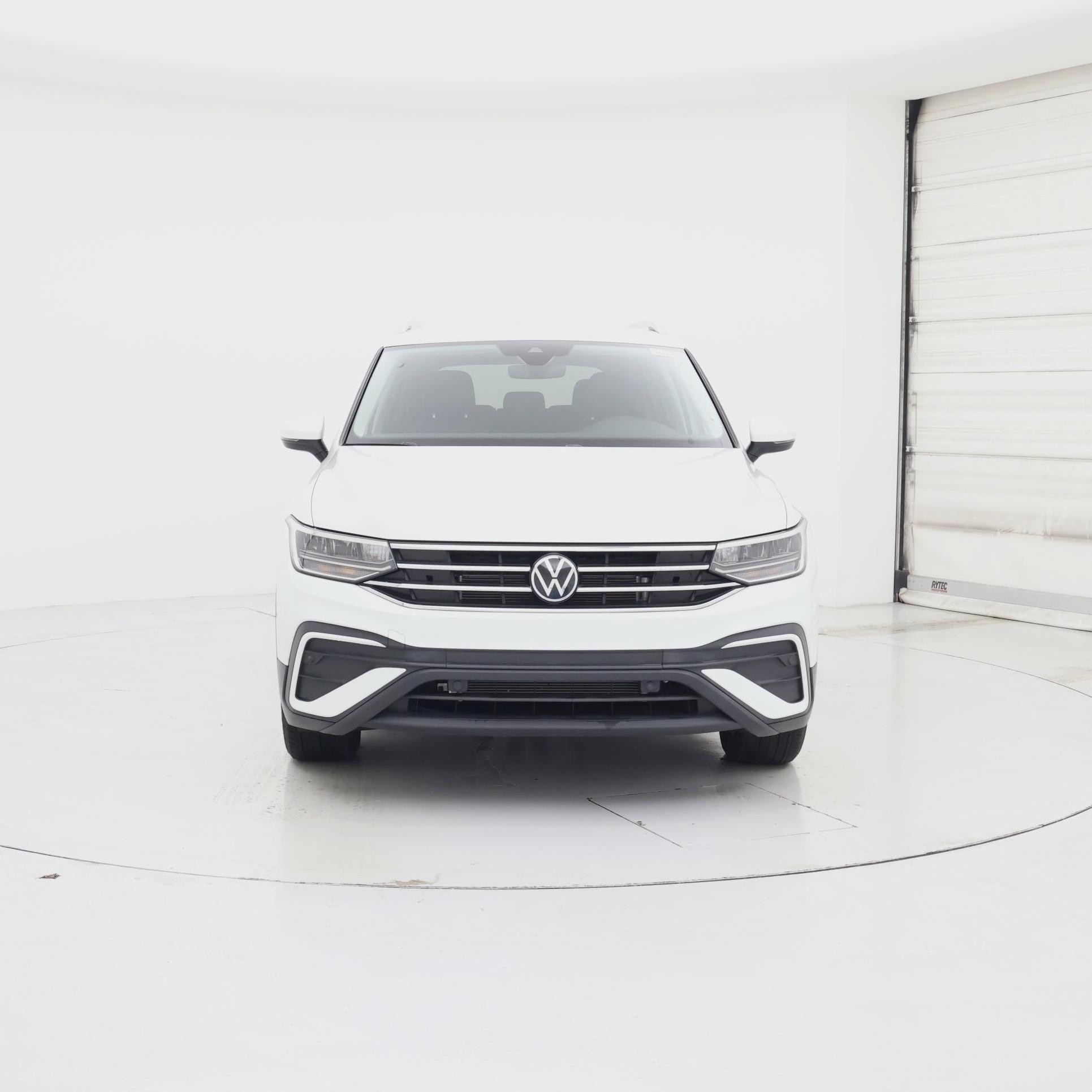 Thumbnail: 2023 Volkswagen Tiguan - 5