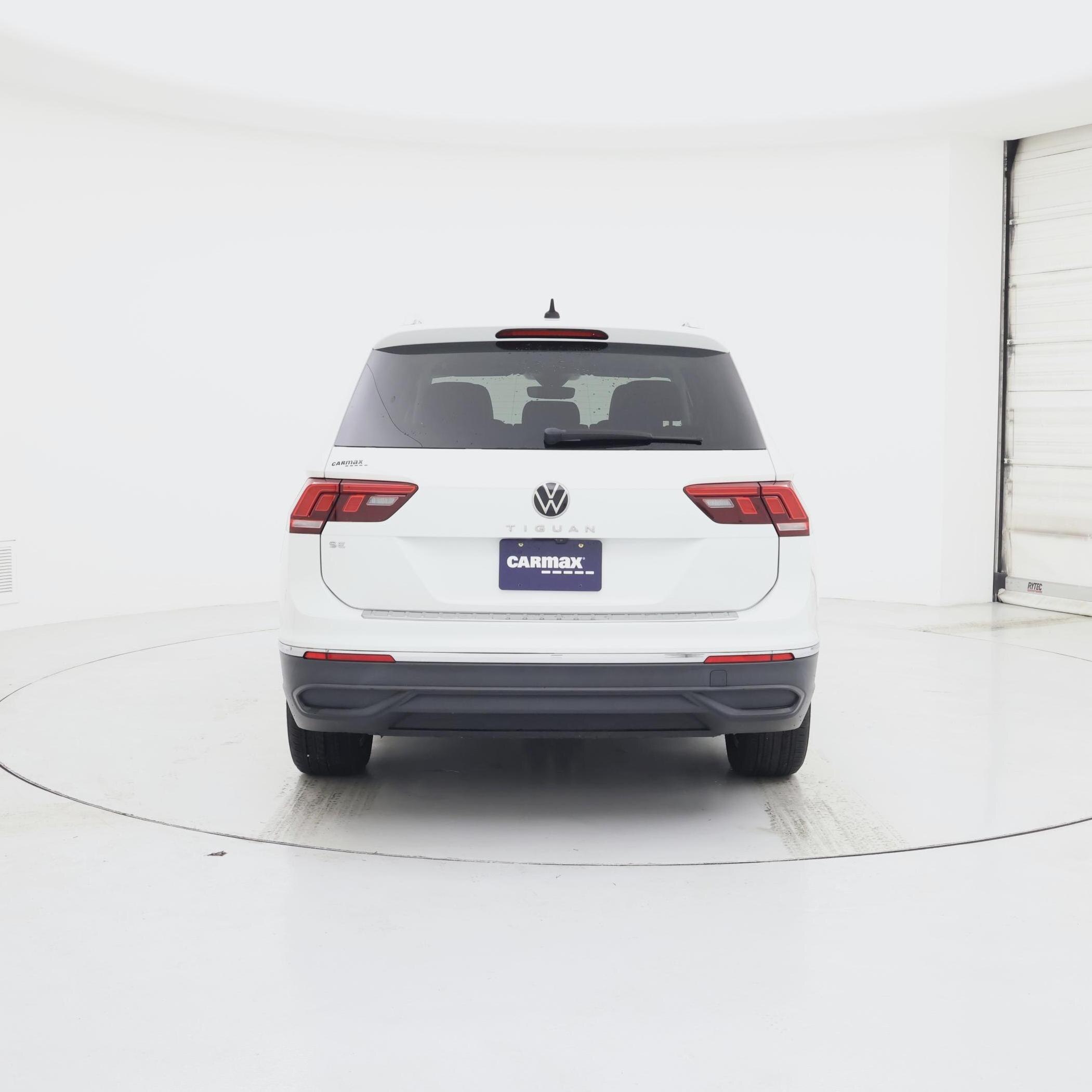 Thumbnail: 2023 Volkswagen Tiguan - 6