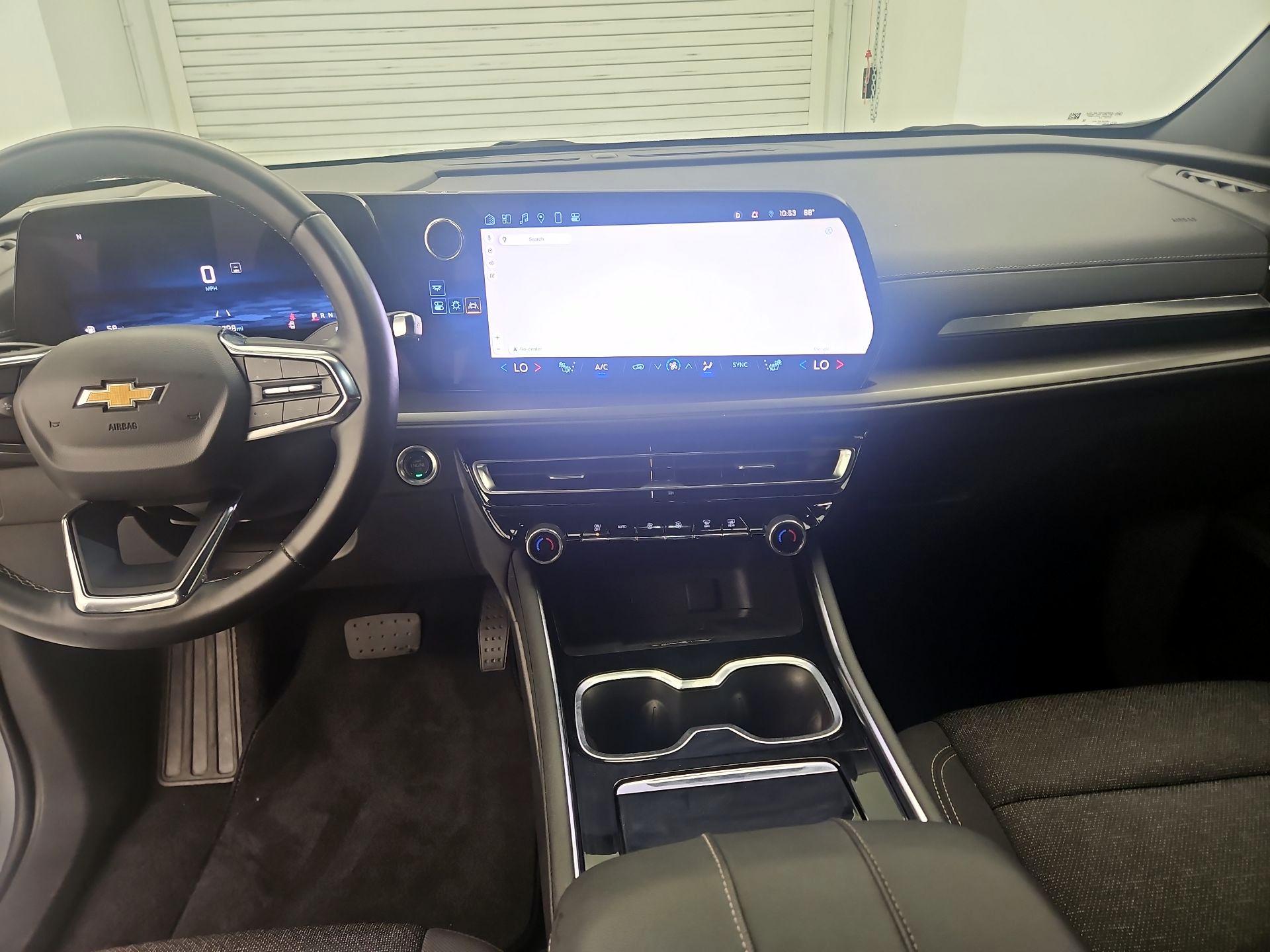 Thumbnail: 2024 Chevrolet Traverse - 9