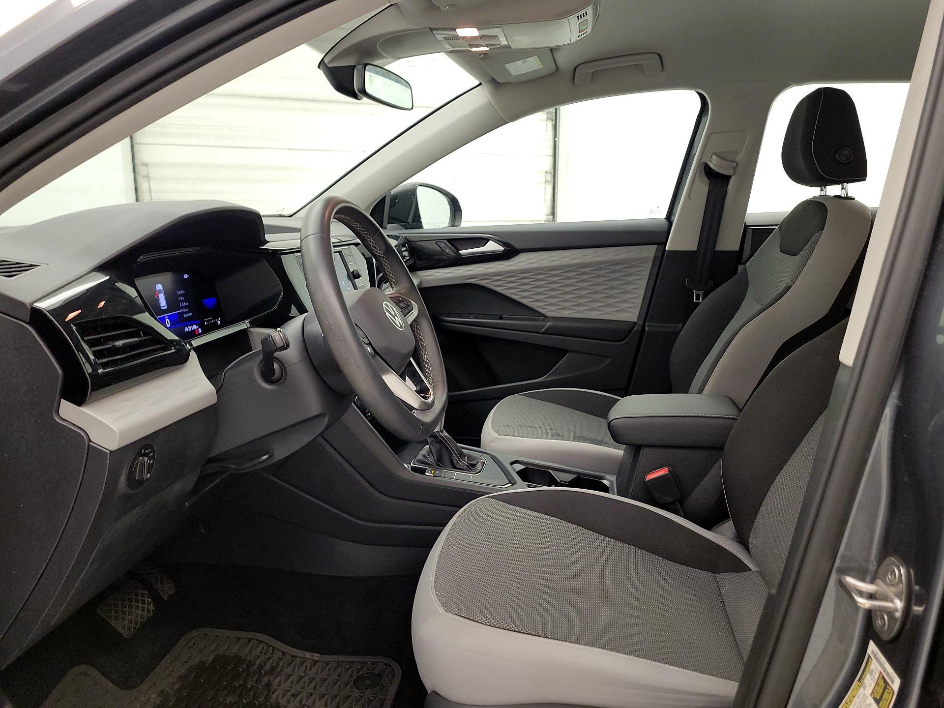 Thumbnail: 2023 Volkswagen Taos - 11