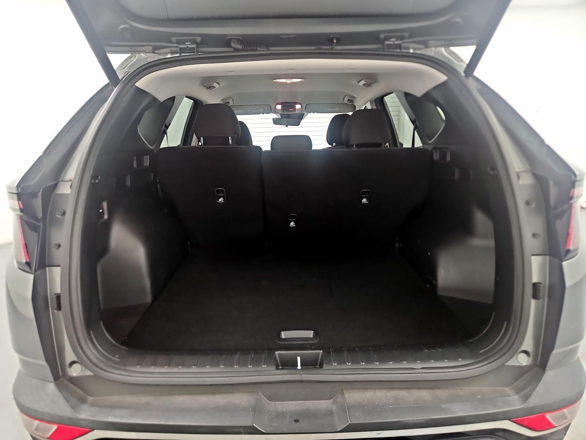 Thumbnail: 2023 Hyundai Tucson - 16