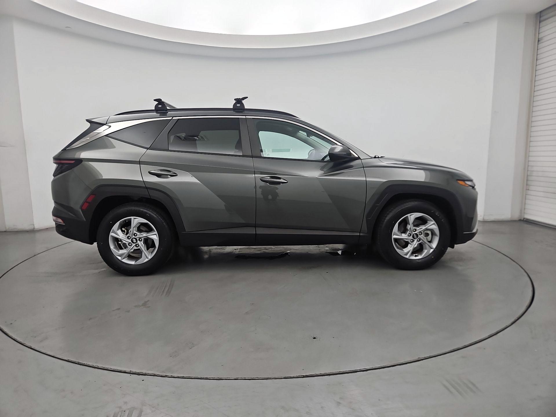 Thumbnail: 2023 Hyundai Tucson - 4