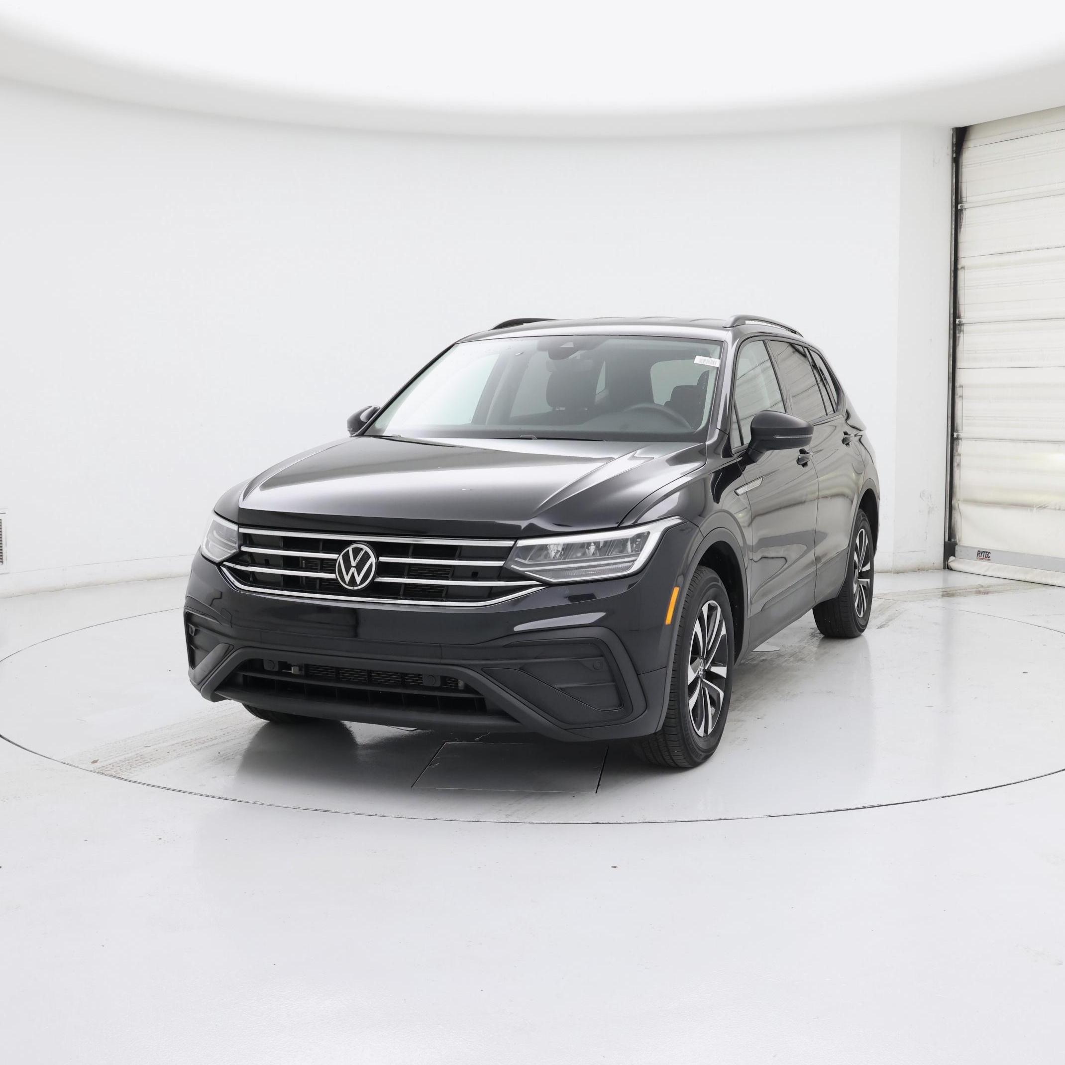 Thumbnail: 2022 Volkswagen Tiguan - 4