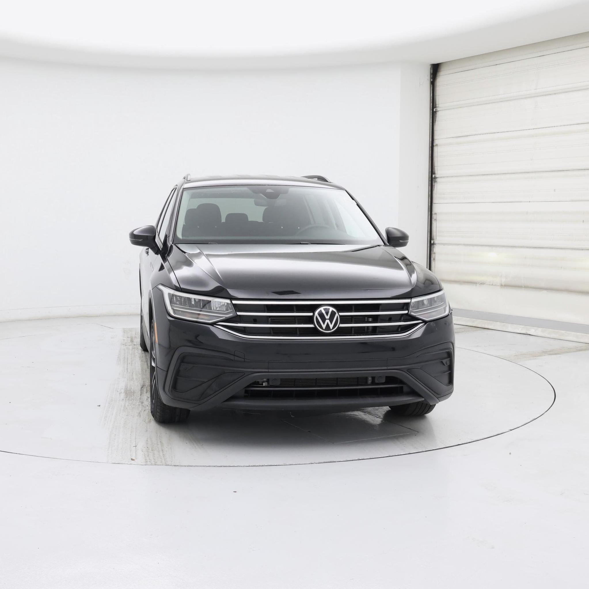 Thumbnail: 2022 Volkswagen Tiguan - 5