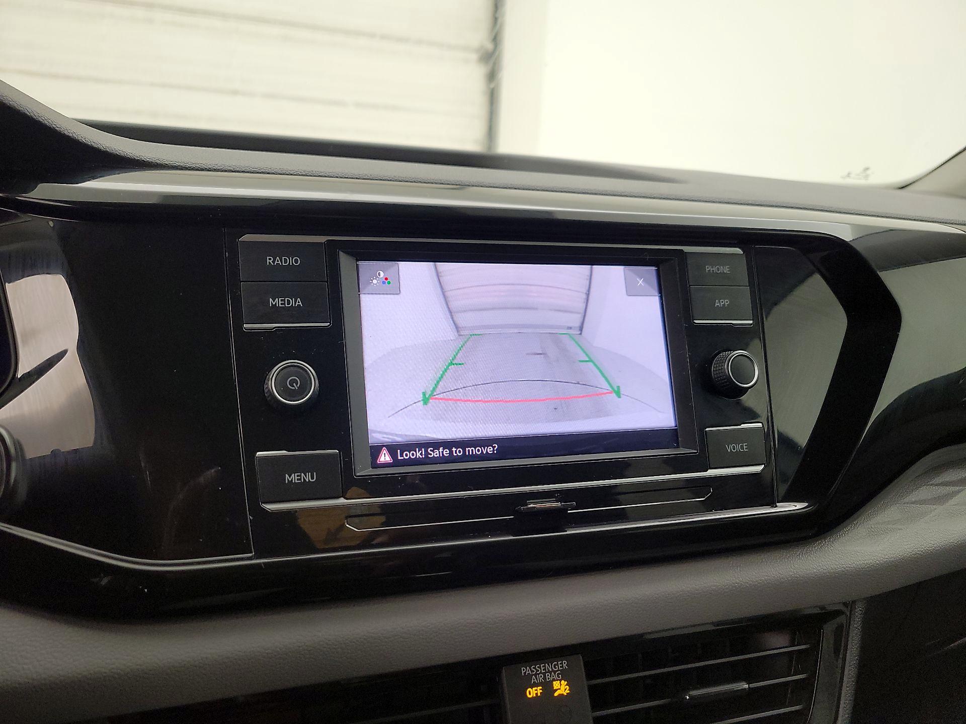 Thumbnail: 2022 Volkswagen Taos - 14