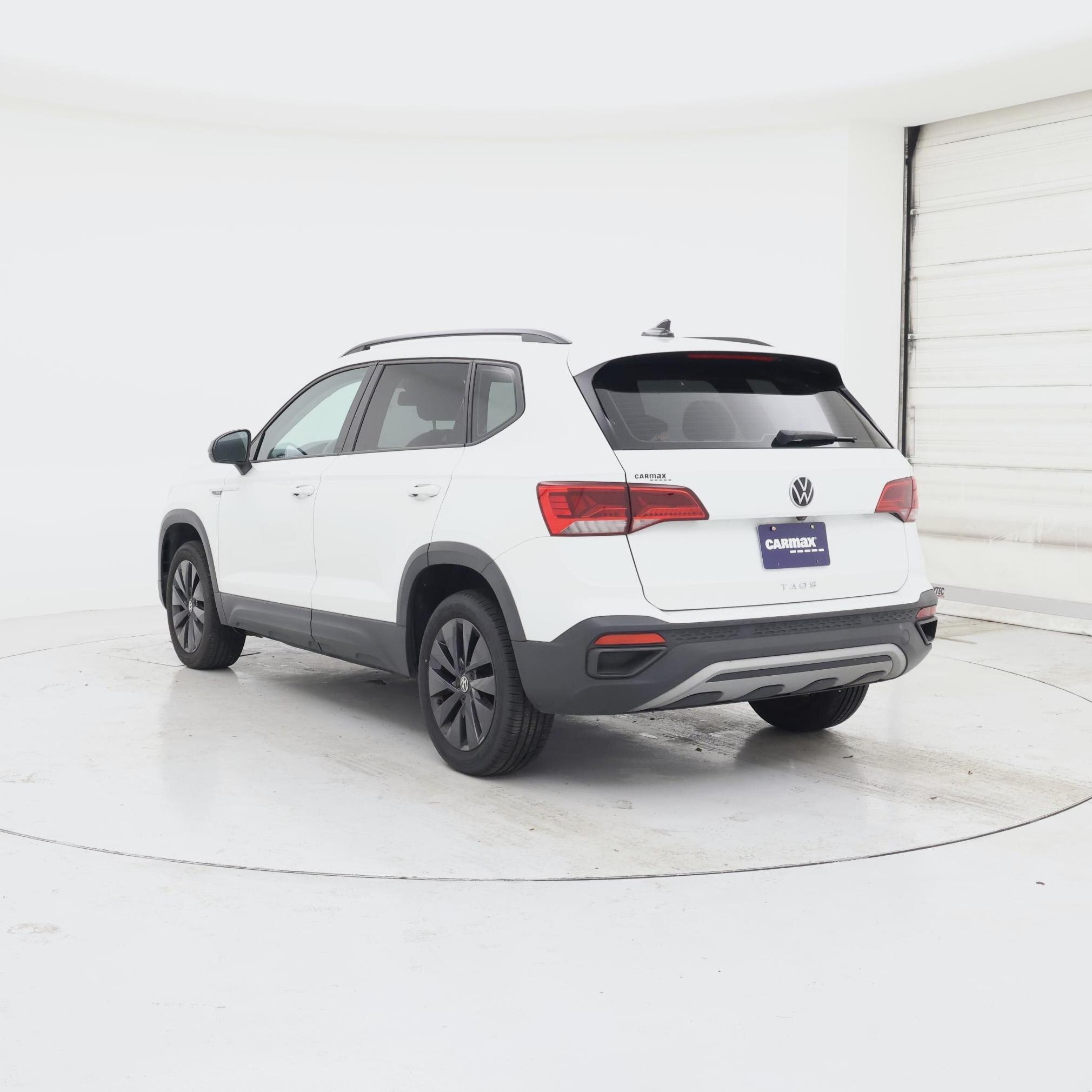 Thumbnail: 2022 Volkswagen Taos - 2