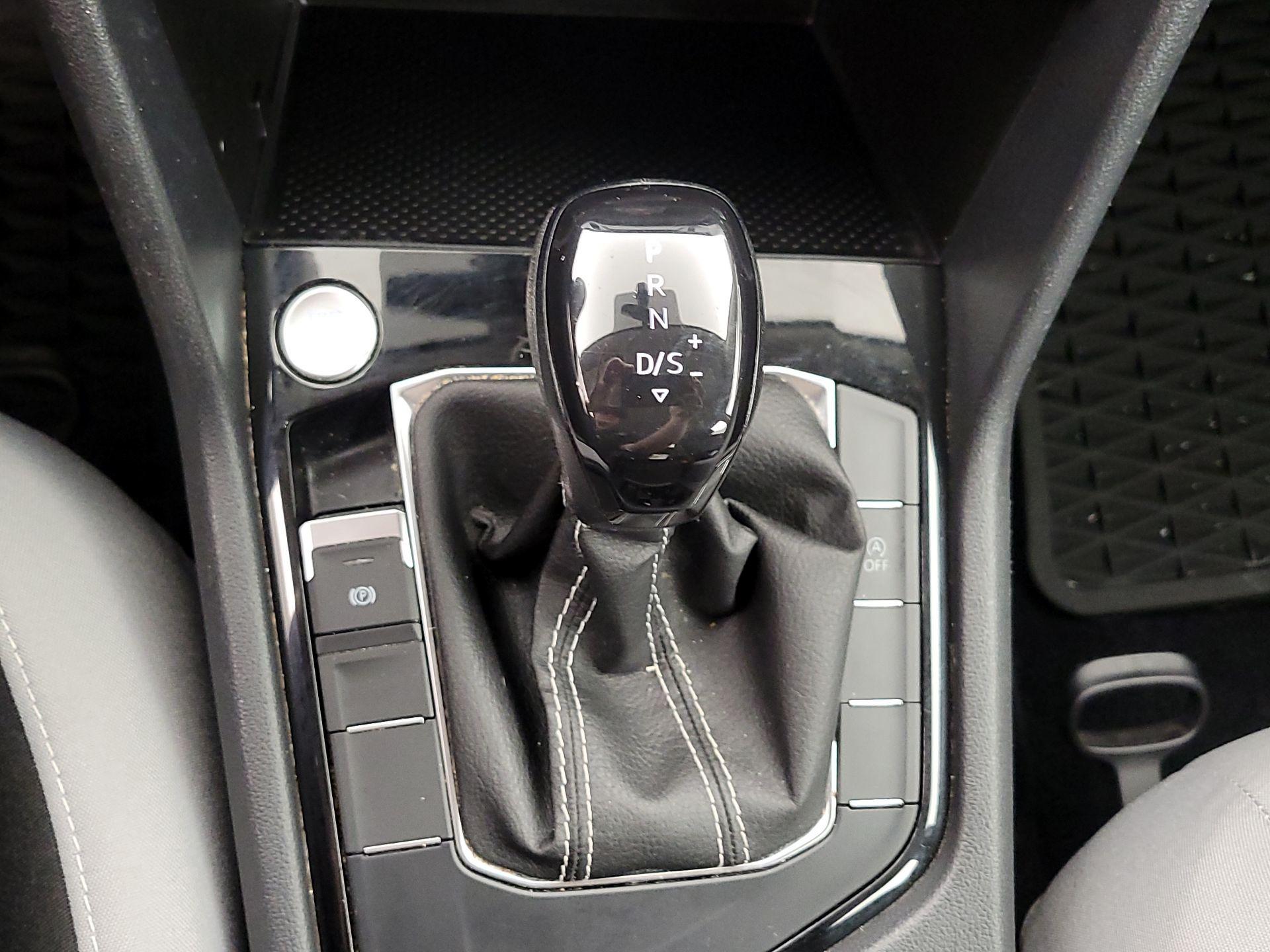 Thumbnail: 2023 Volkswagen Taos - 17