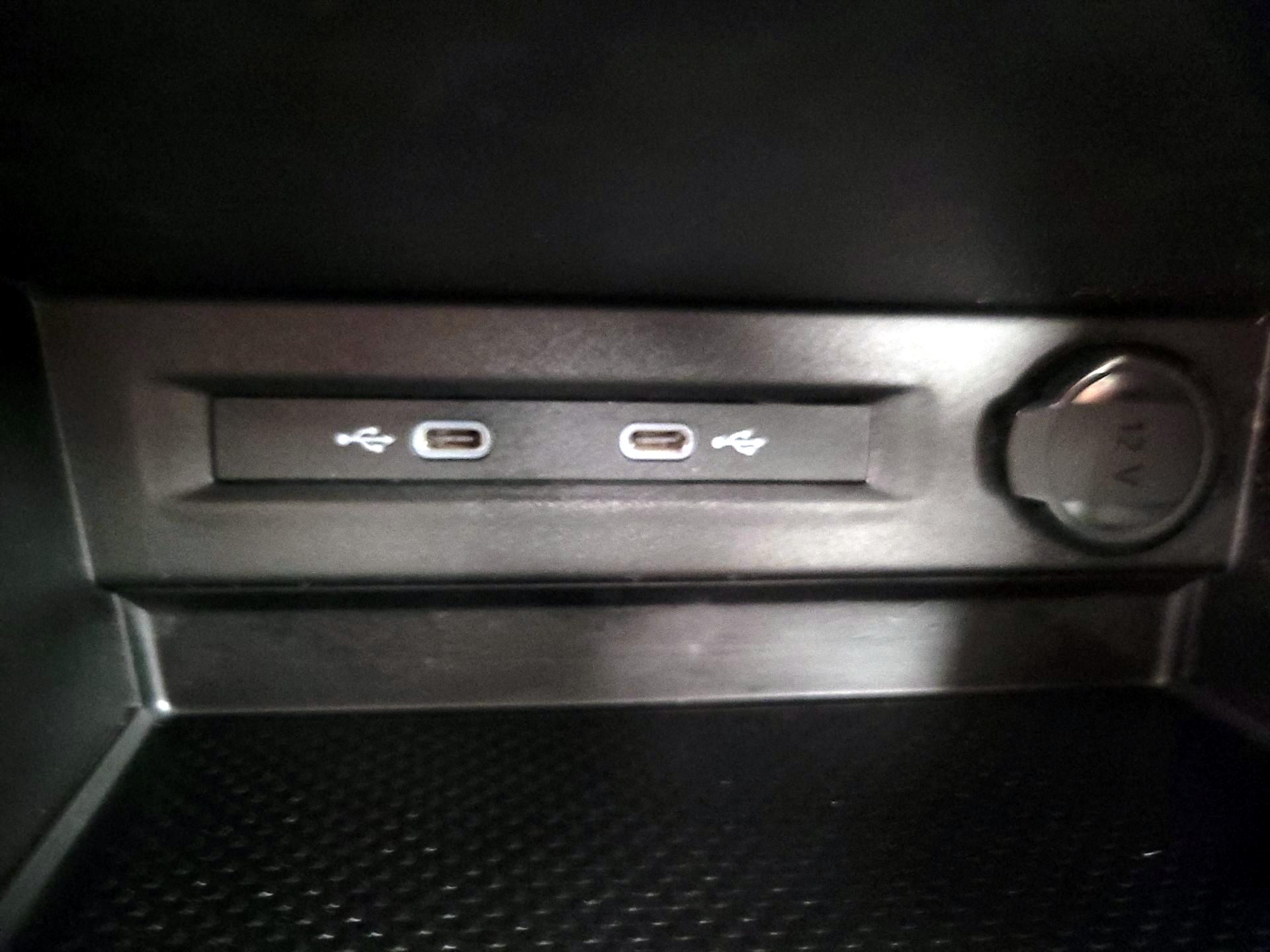 Thumbnail: 2023 Volkswagen Taos - 18