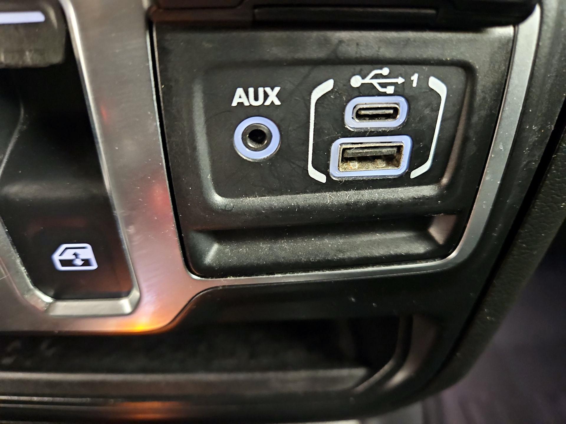 Thumbnail: 2020 Jeep Wrangler - 18