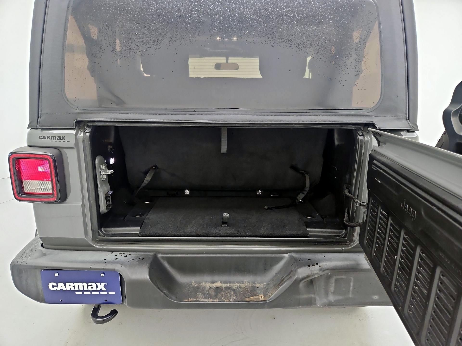 Thumbnail: 2020 Jeep Wrangler - 19
