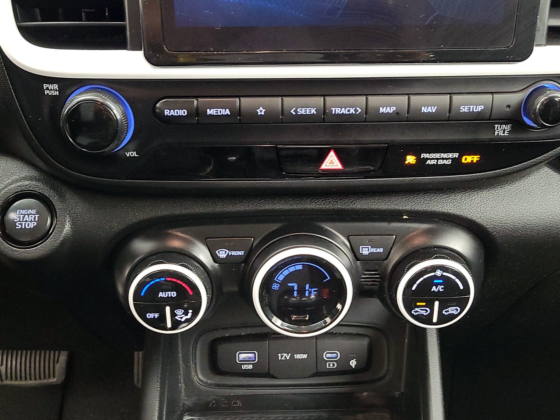 Thumbnail: 2023 Hyundai Venue - 16