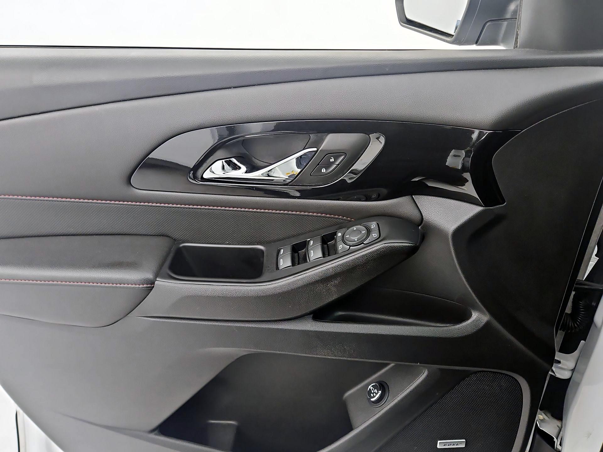 Thumbnail: 2023 Chevrolet Traverse - 12