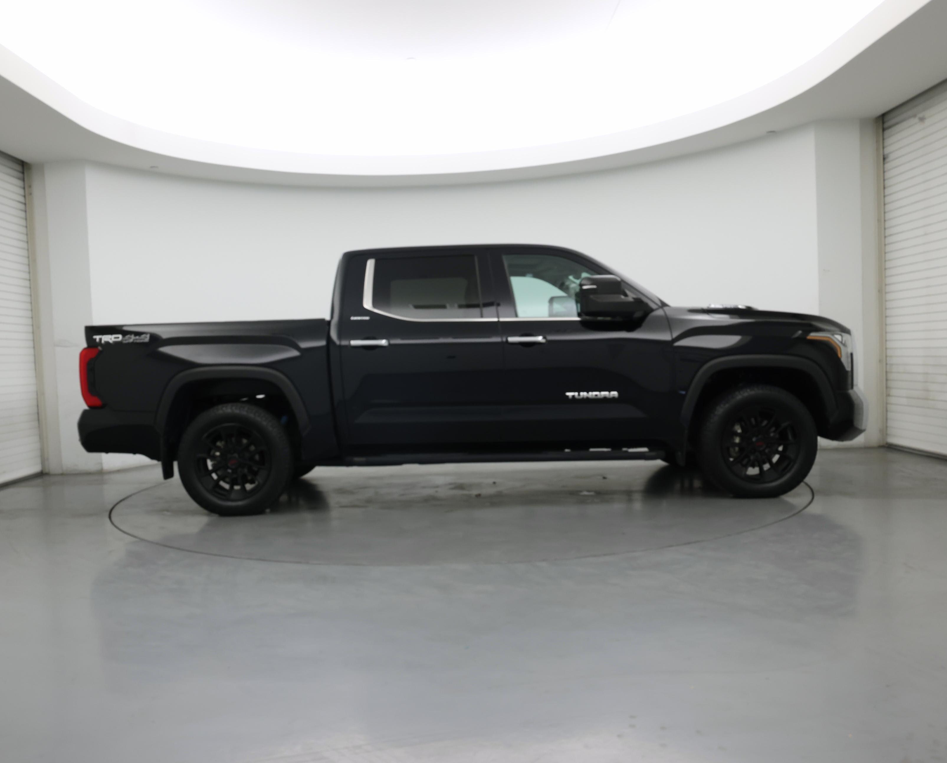 Thumbnail: 2023 Toyota Tundra - 7