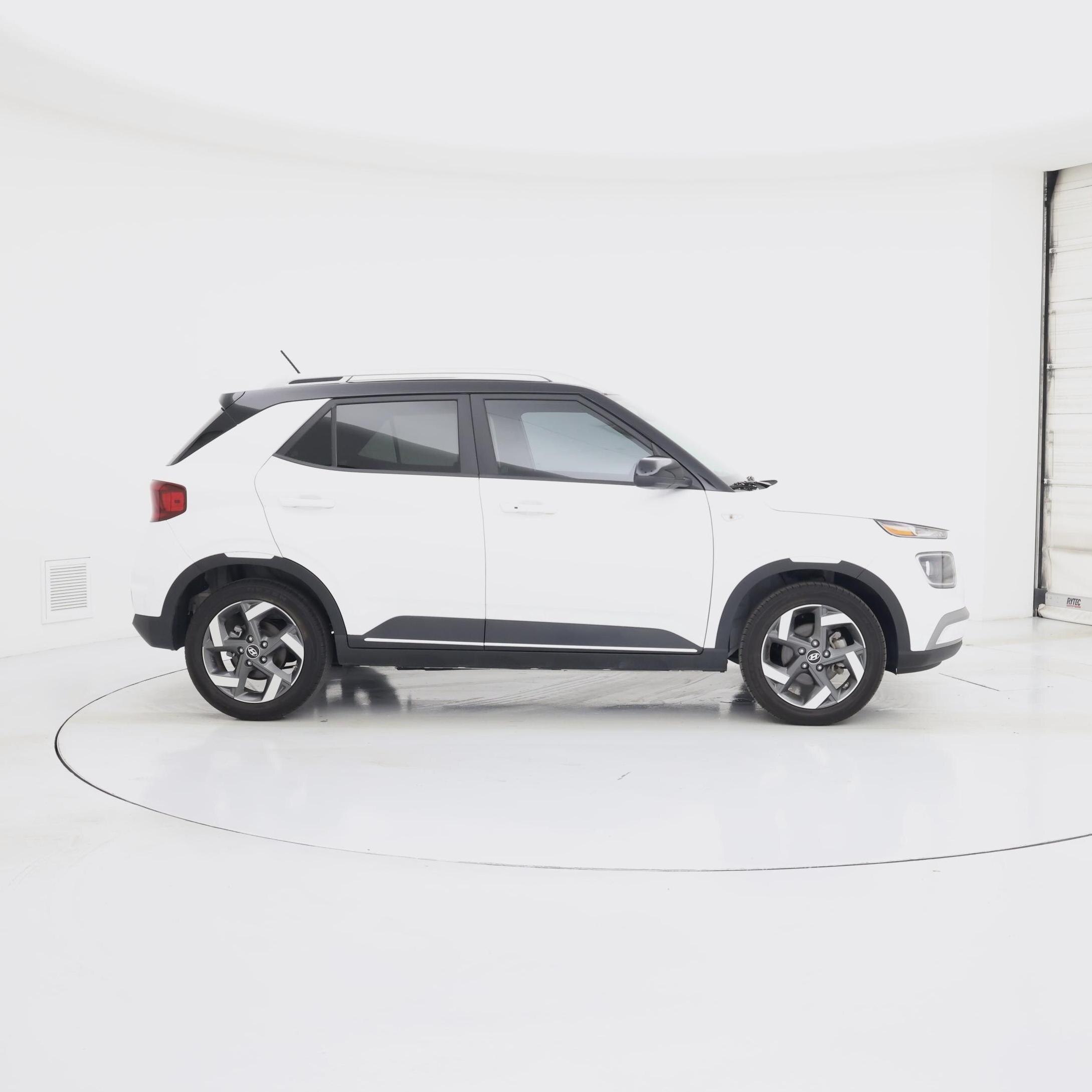 Thumbnail: 2023 Hyundai Venue - 7