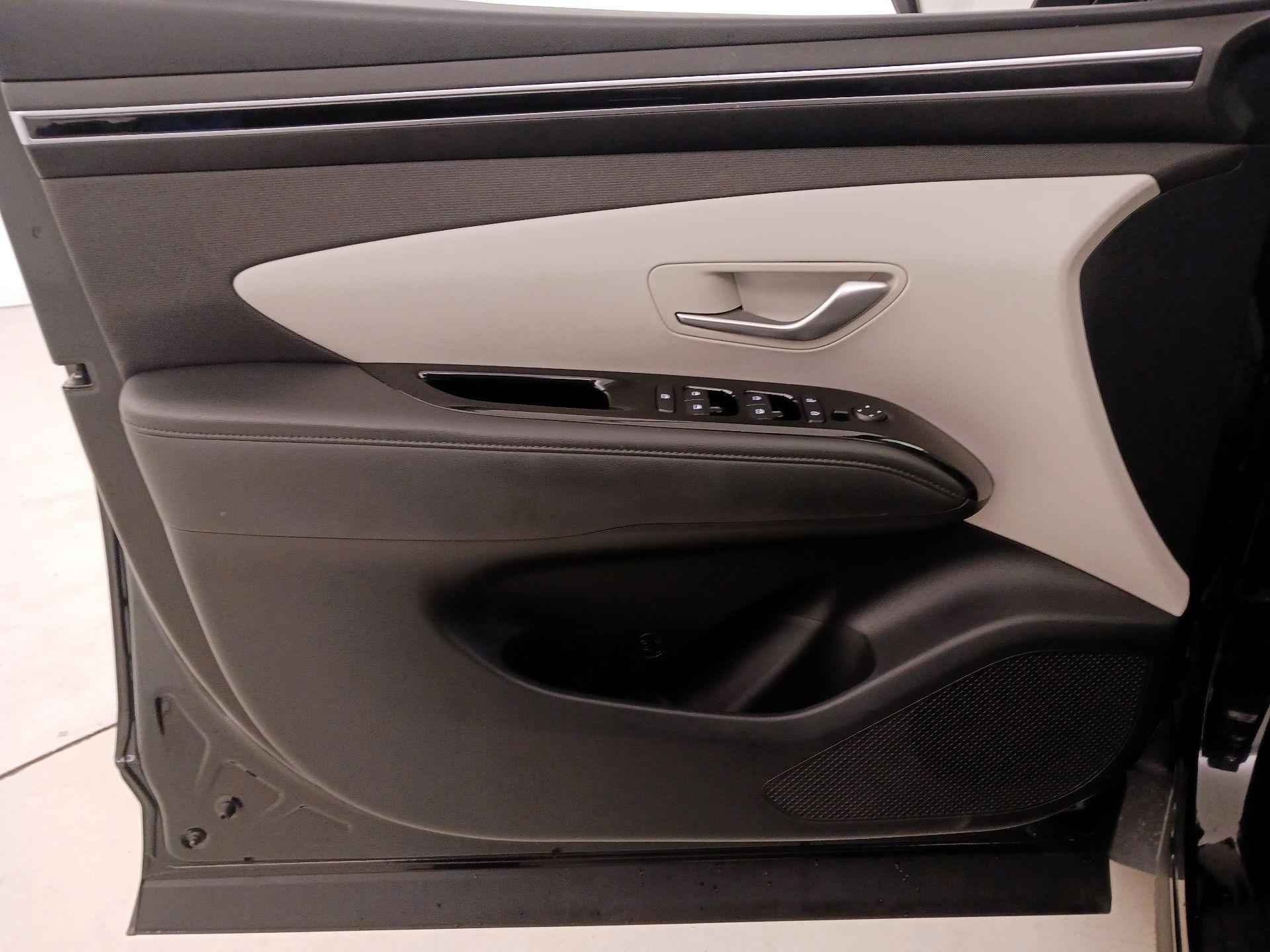 Thumbnail: 2023 Hyundai Tucson - 12