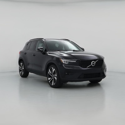 2023 Volvo XC40 B5 Plus Dark Theme