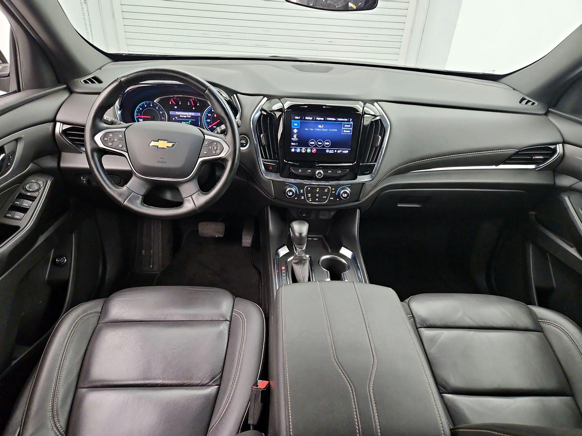 Thumbnail: 2023 Chevrolet Traverse - 9