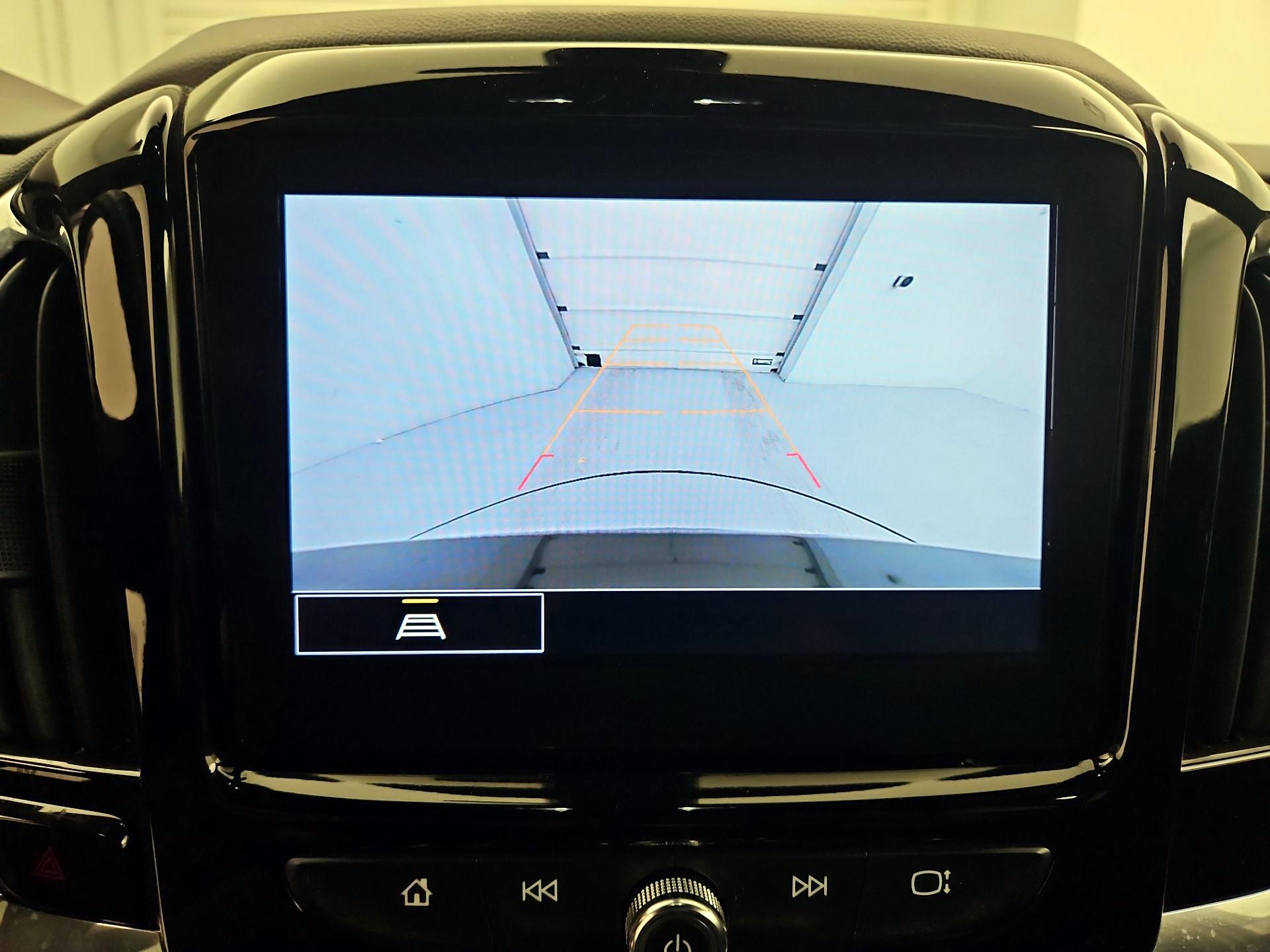 Thumbnail: 2023 Chevrolet Traverse - 14