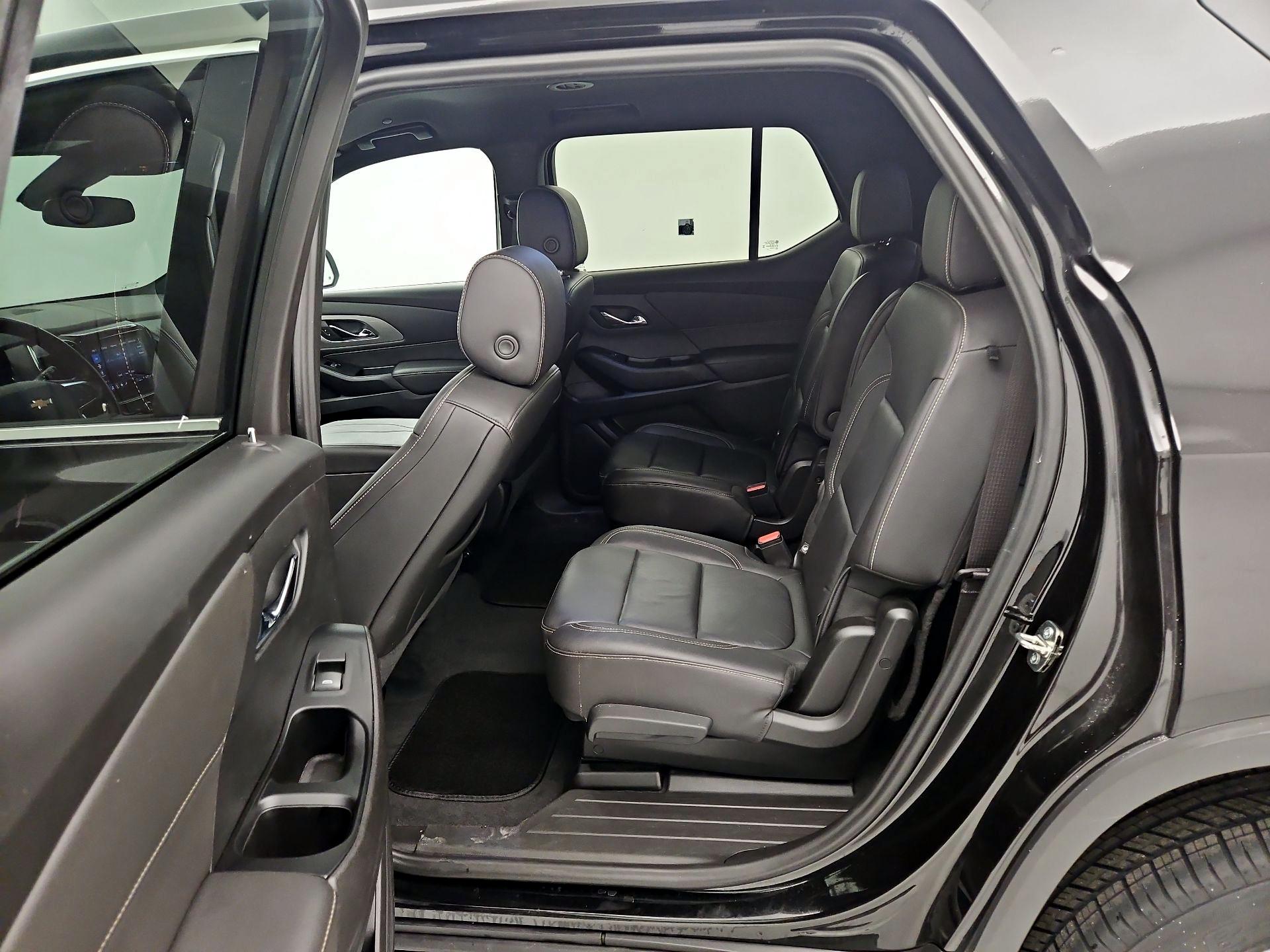 Thumbnail: 2023 Chevrolet Traverse - 19