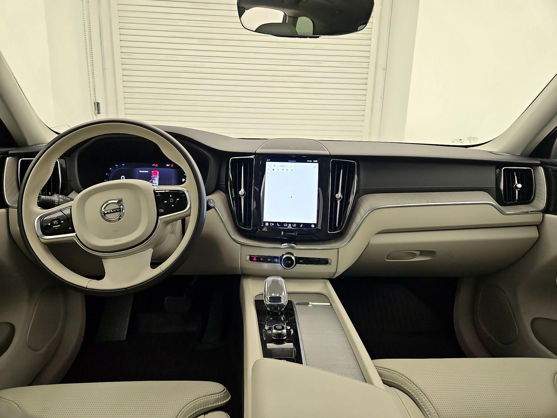 Thumbnail: 2023 Volvo XC60 - 9