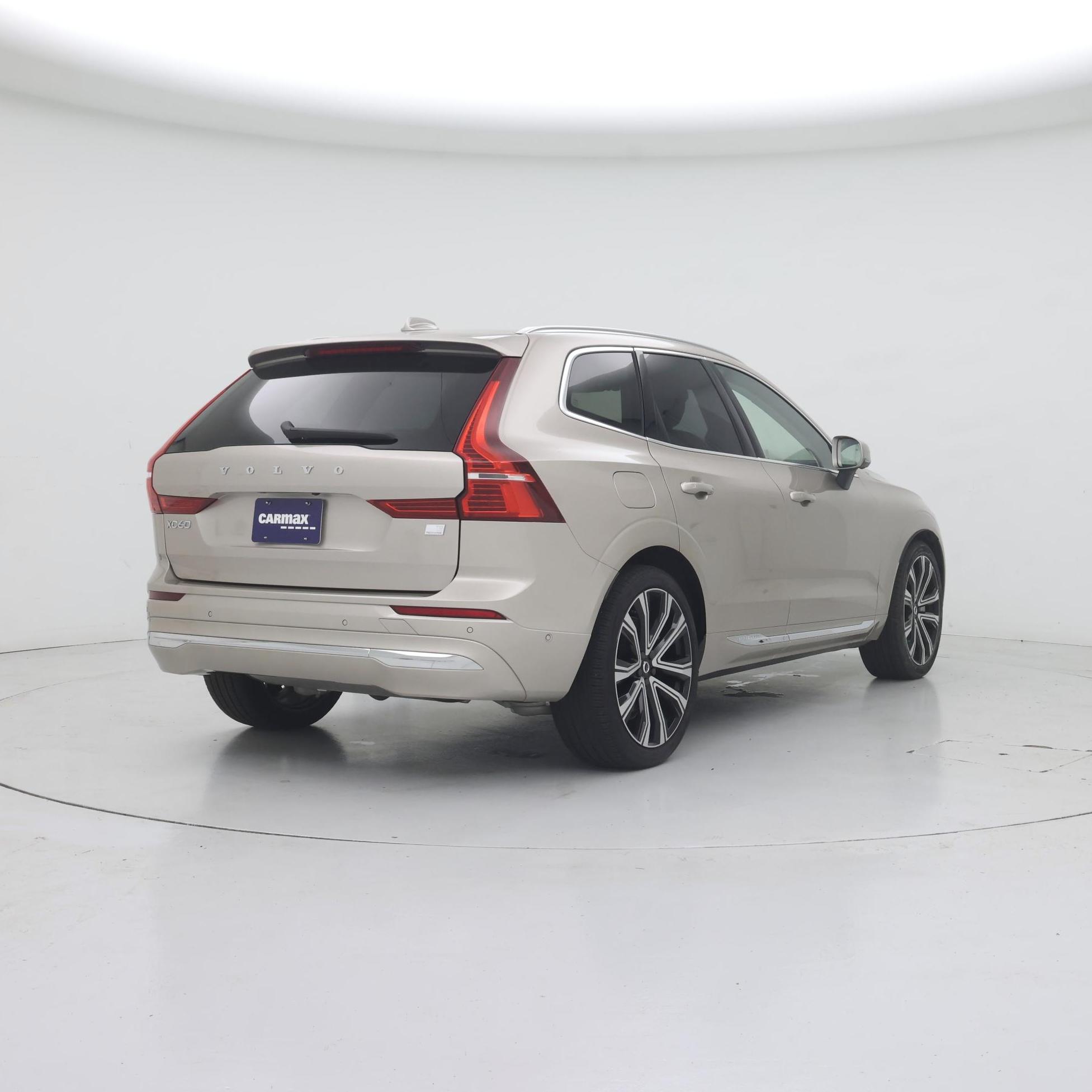 Thumbnail: 2023 Volvo XC60 - 8