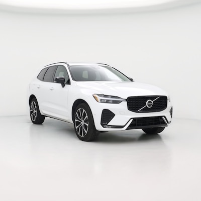 2023 Volvo XC60 B5 Ultimate Dark Theme
