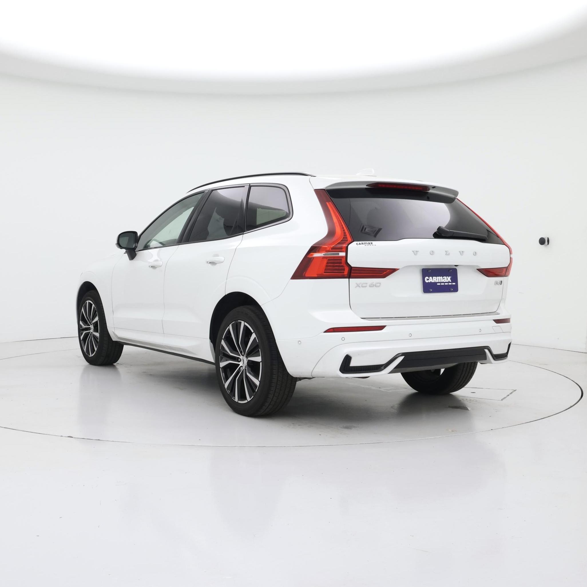 Thumbnail: 2023 Volvo XC60 - 2