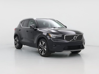 2023 Volvo XC40 B4 Plus Bright Theme