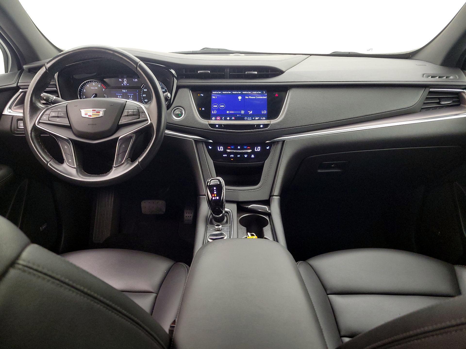 Thumbnail: 2023 Cadillac XT5 - 9