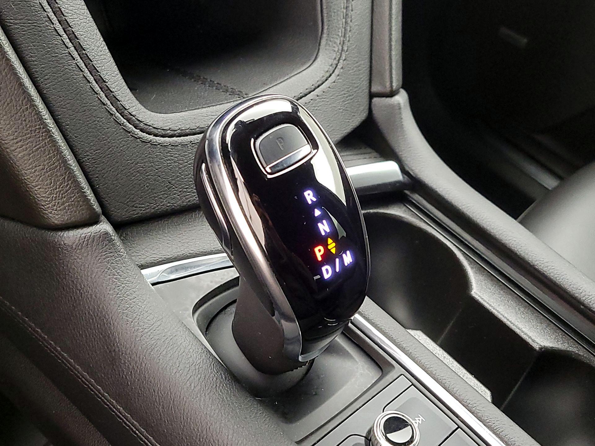 Thumbnail: 2023 Cadillac XT5 - 17