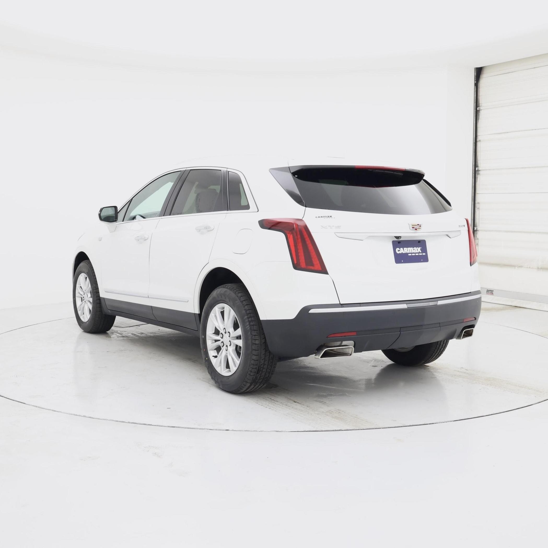 Thumbnail: 2023 Cadillac XT5 - 2
