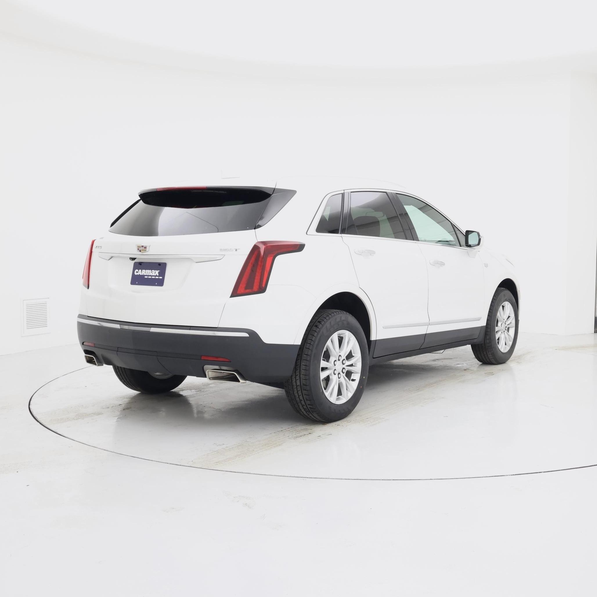Thumbnail: 2023 Cadillac XT5 - 8