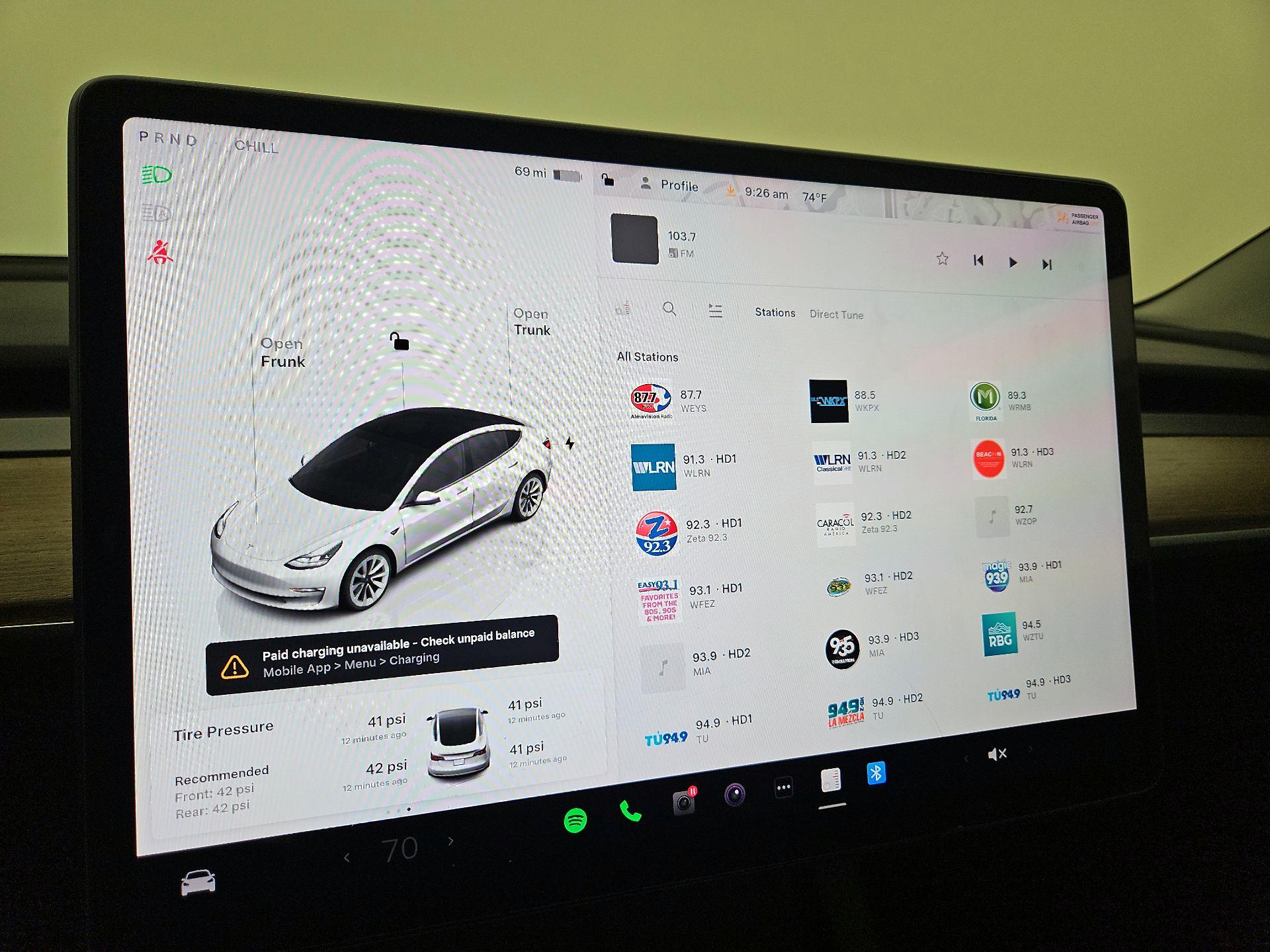 Thumbnail: 2022 Tesla Model 3 - 15