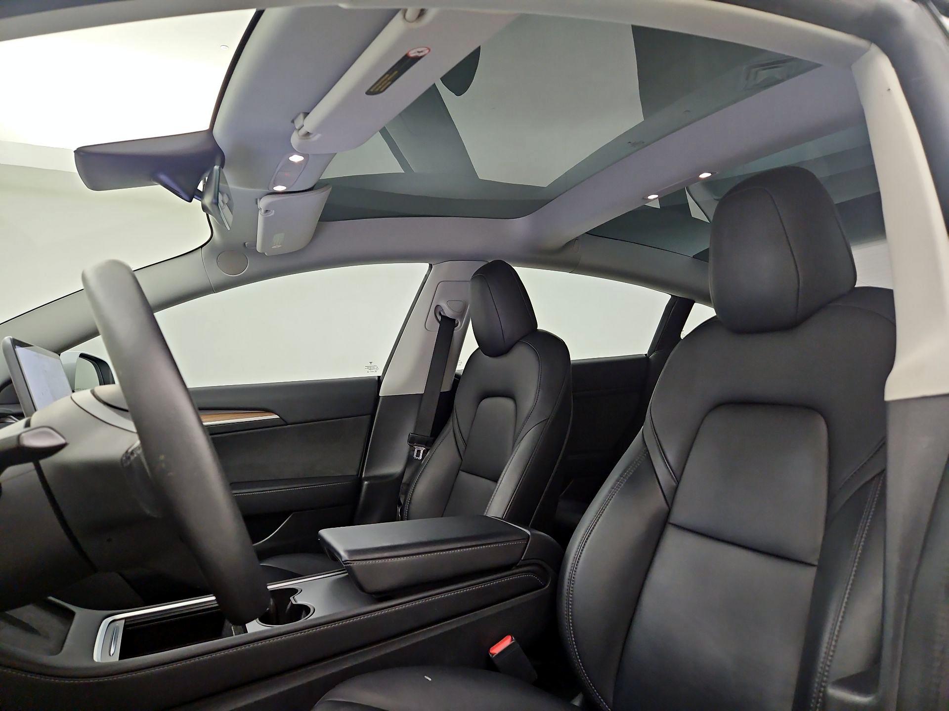 Thumbnail: 2022 Tesla Model 3 - 18