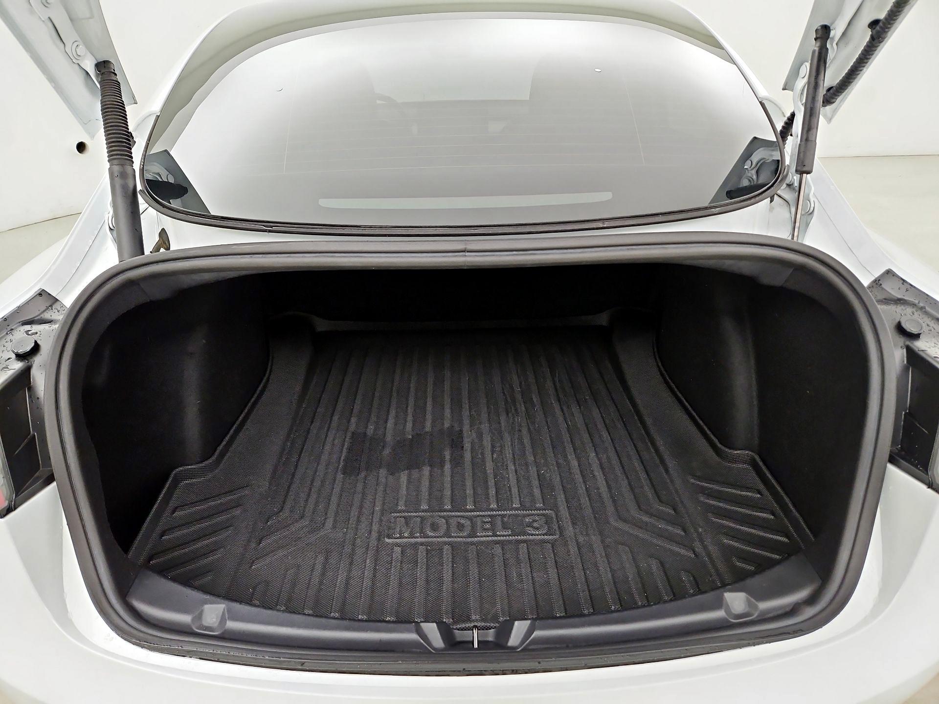Thumbnail: 2022 Tesla Model 3 - 20