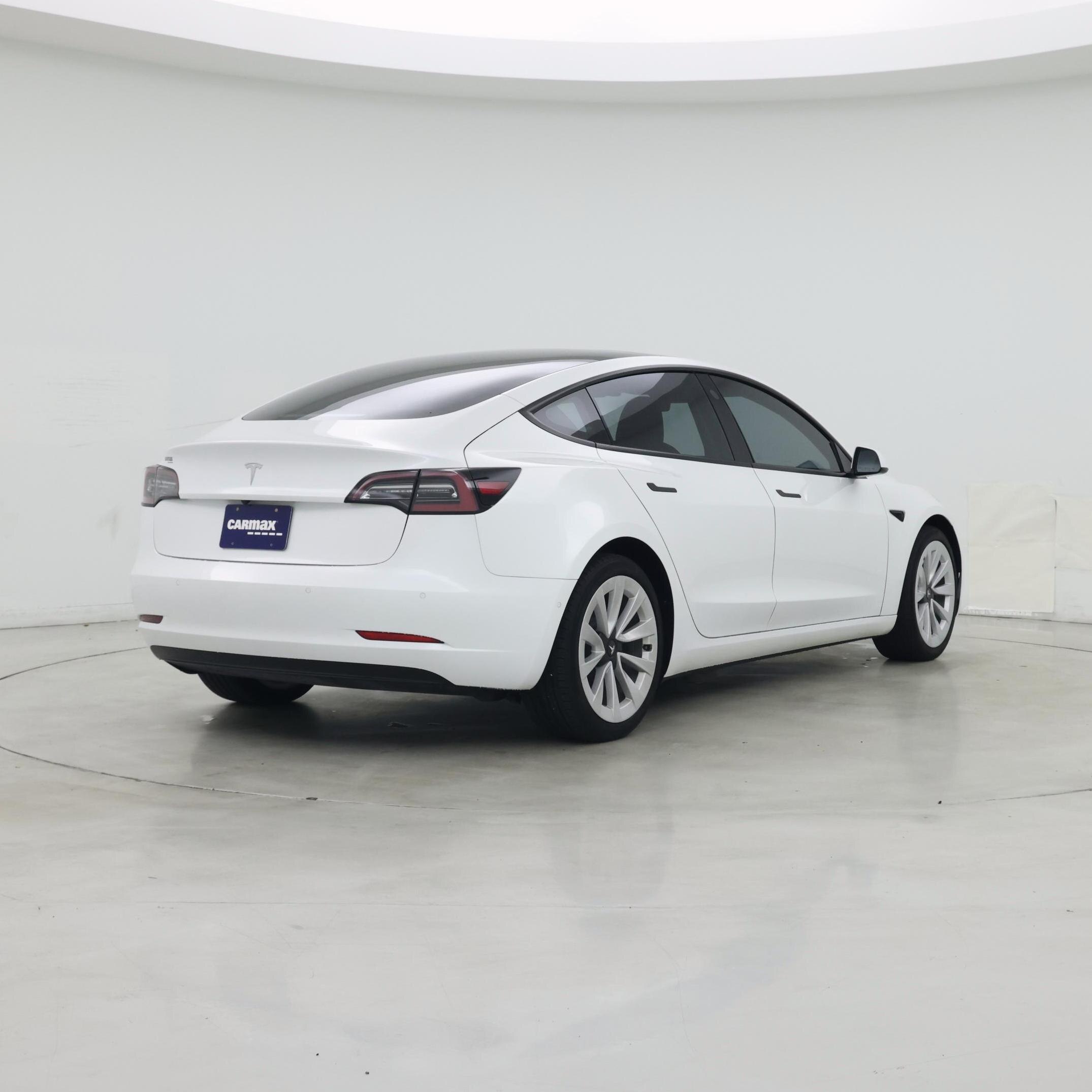 Thumbnail: 2022 Tesla Model 3 - 8