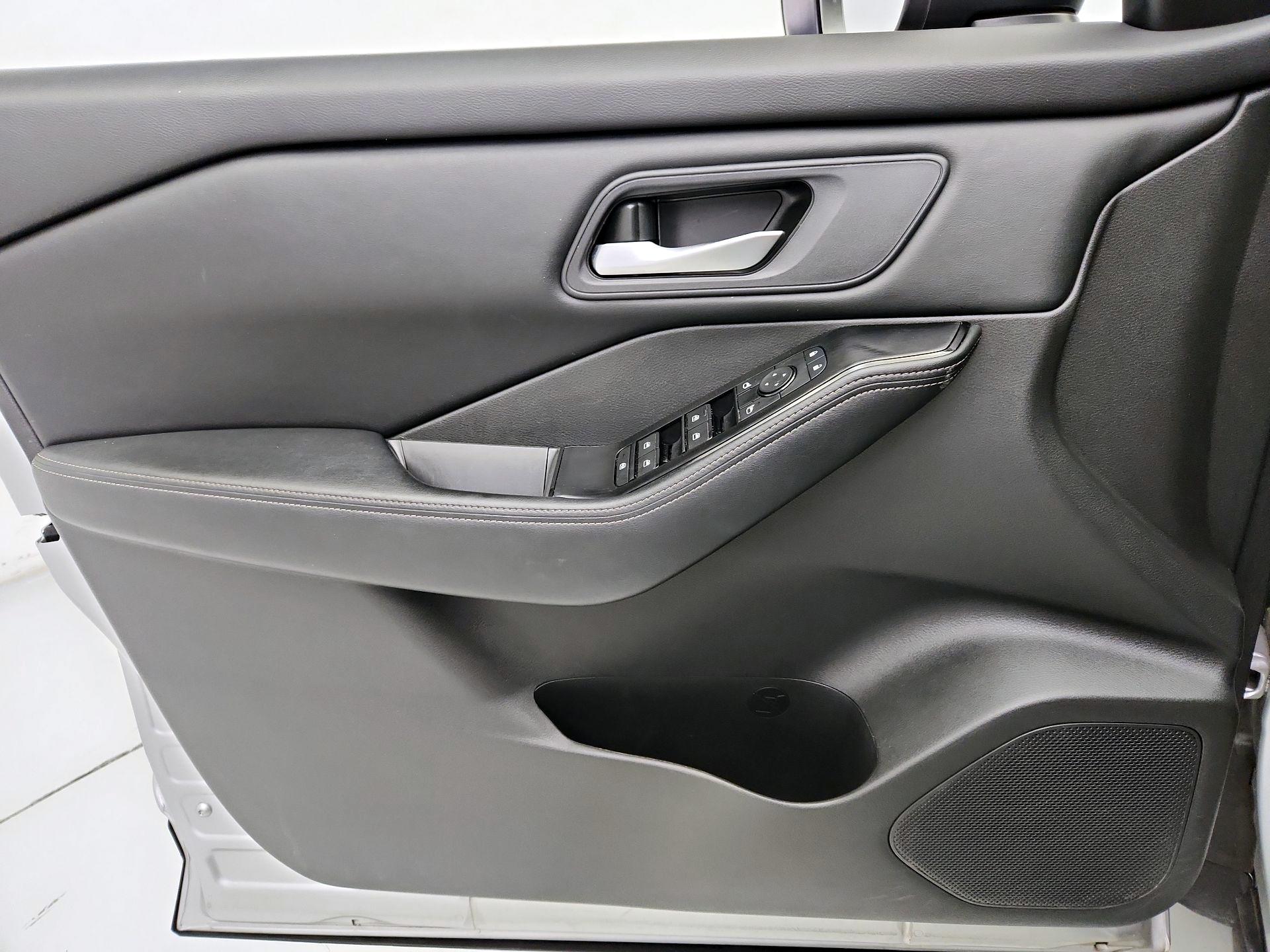 Thumbnail: 2025 Nissan Rogue - 19